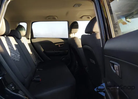 2011 Kia Soul + z USA, uszkodzony, nr VIN KNDJT2A27B7236646